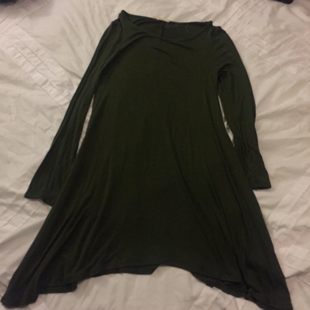 Green midi dress